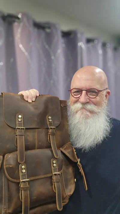 <h2>AMERICANS LOVE HENRY'S BAGS!</h2>