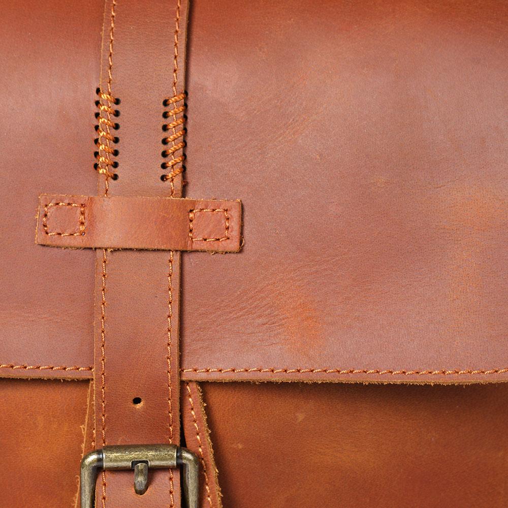 Molde | Leather Laptop Bag